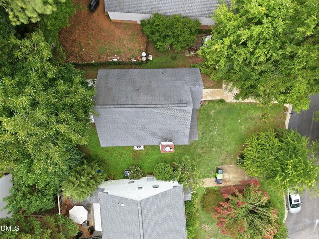 3805 Hollycrest Court, Raleigh, NC 27612