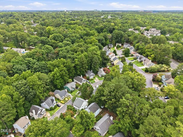 3805 Hollycrest Court, Raleigh, NC 27612