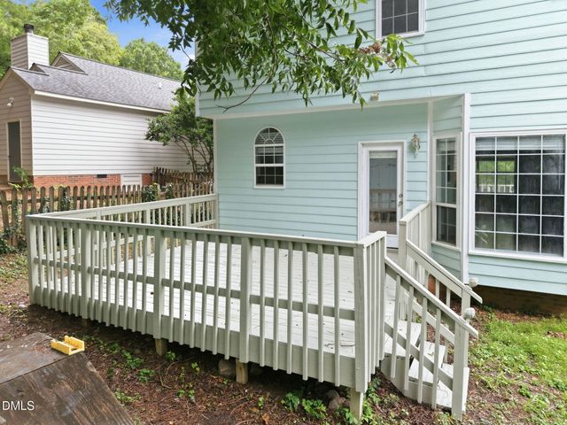 3805 Hollycrest Court, Raleigh, NC 27612
