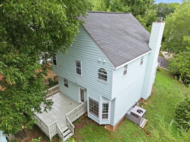 3805 Hollycrest Court, Raleigh, NC 27612