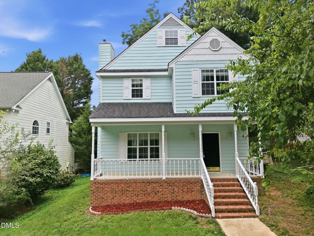 3805 Hollycrest Court, Raleigh, NC 27612
