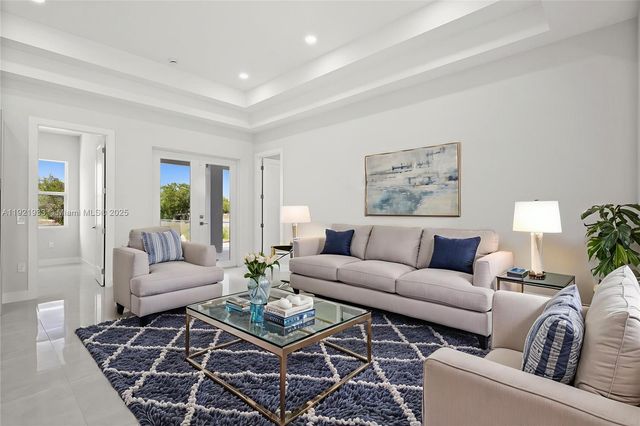 3631 68Th AVE NE, Naples, FL 34120