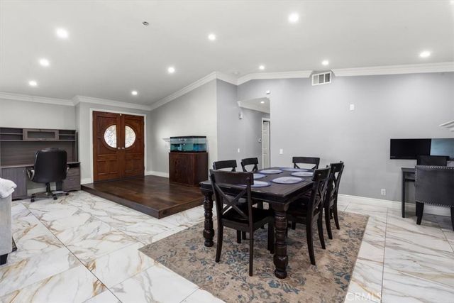 661 Woodhill, Rialto, CA 92376