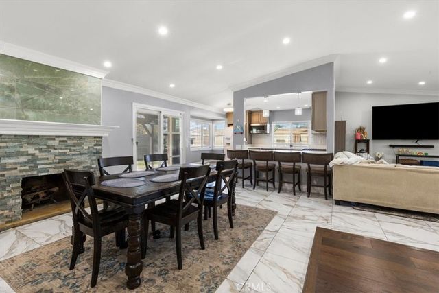 661 Woodhill, Rialto, CA 92376