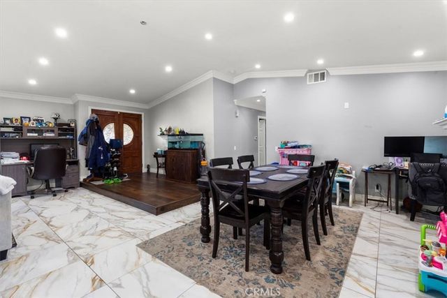 661 Woodhill, Rialto, CA 92376