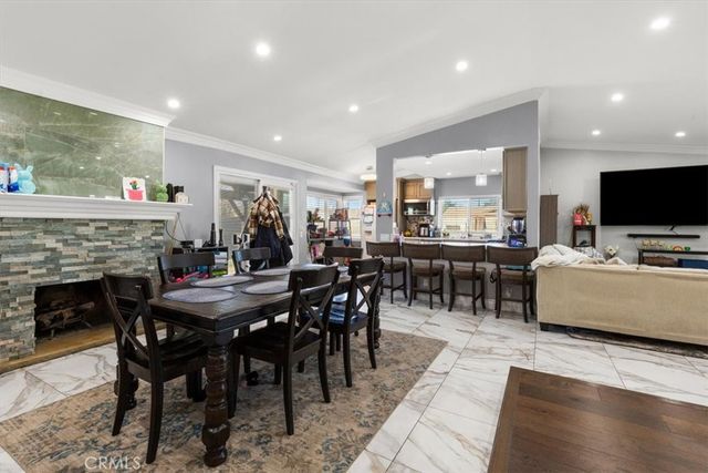 661 Woodhill, Rialto, CA 92376