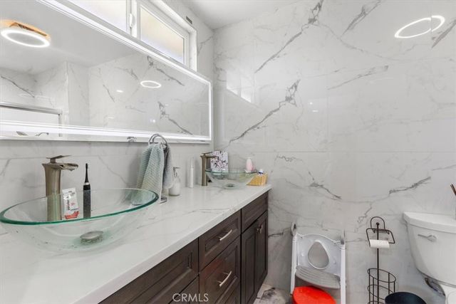 661 Woodhill, Rialto, CA 92376