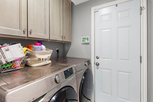 661 Woodhill, Rialto, CA 92376