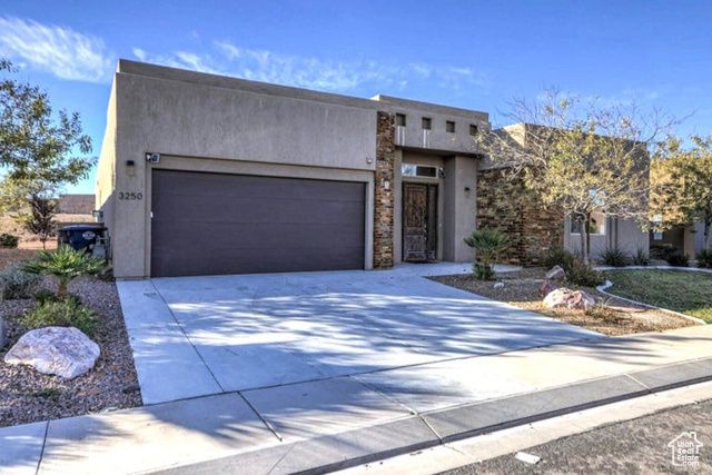 3250 S 4900 W, Hurricane, UT 84737