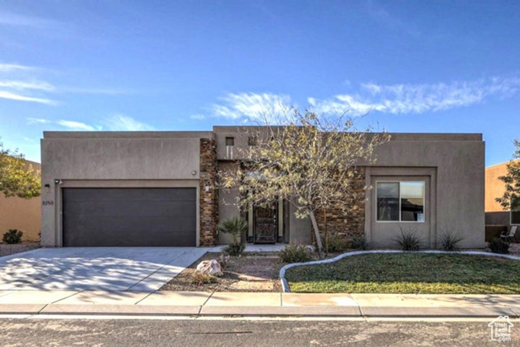 3250 S 4900 W, Hurricane, UT 84737