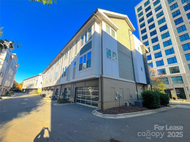 211 Doggett Street, Charlotte, NC 28203