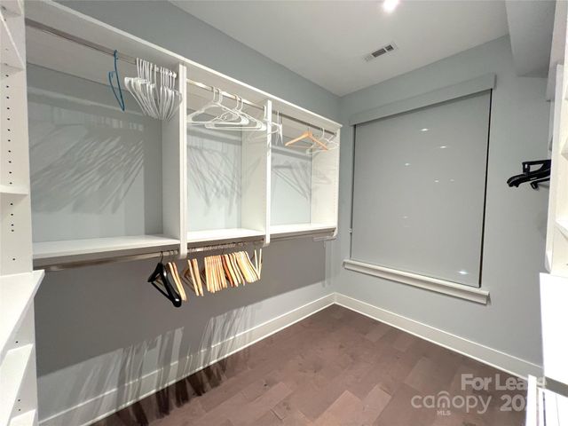 211 Doggett Street, Charlotte, NC 28203