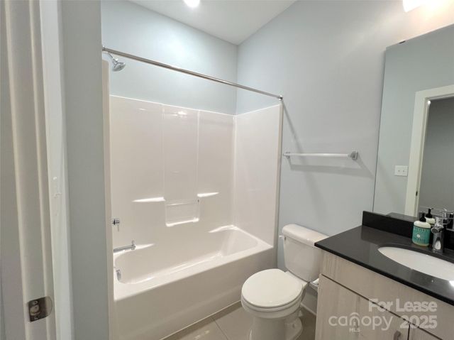 211 Doggett Street, Charlotte, NC 28203