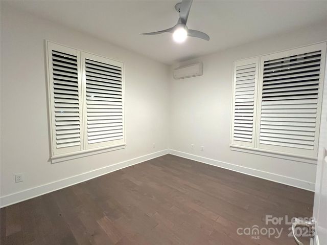 211 Doggett Street, Charlotte, NC 28203