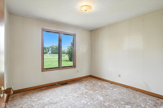 8163 N Frontage Road, Fairland, IN 46126