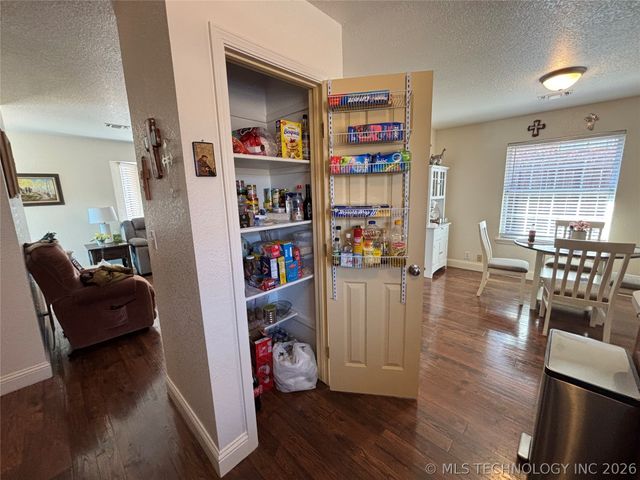 2513 Westwood Court, Ardmore, OK 73401