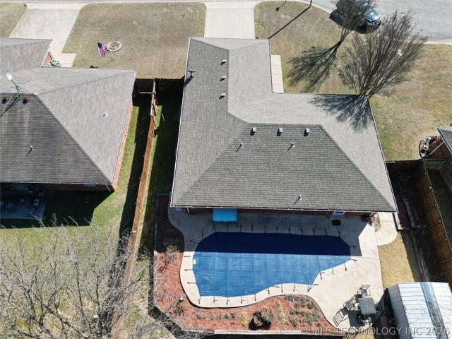 2513 Westwood Court, Ardmore, OK 73401