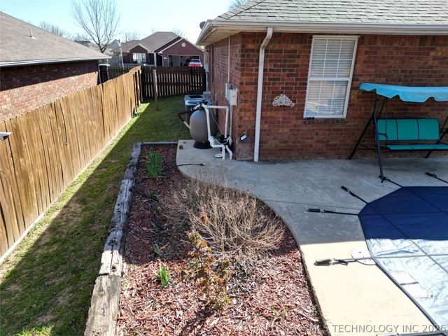 2513 Westwood Court, Ardmore, OK 73401