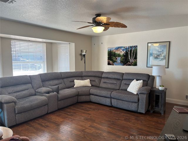 2513 Westwood Court, Ardmore, OK 73401