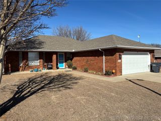 2513 Westwood Court, Ardmore, OK 73401