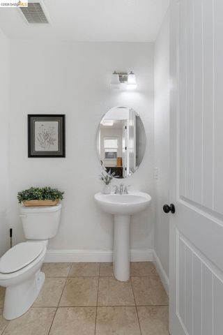 87 Greystone Pl, Pittsburg, CA 94565