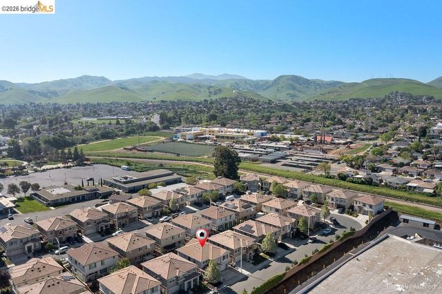 87 Greystone Pl, Pittsburg, CA 94565