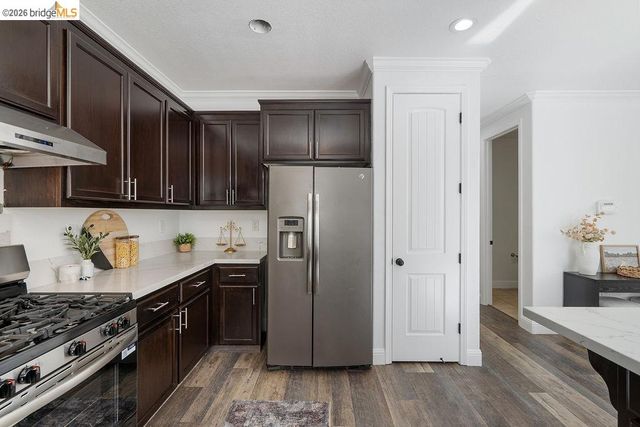 87 Greystone Pl, Pittsburg, CA 94565