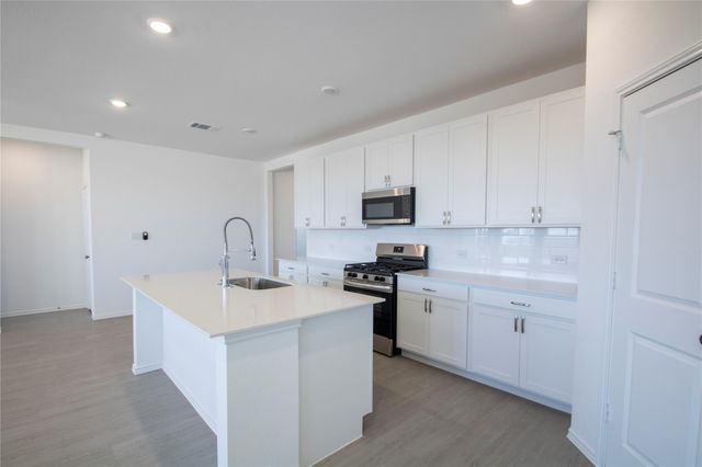 209 Twilight Breeze WAY, Hutto, TX 78634