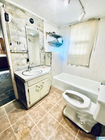 995 LAW MARTIN ROAD, Piedmont, AL 36272