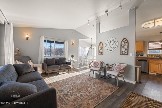 242 S Megan Way, Wasilla, AK 99654