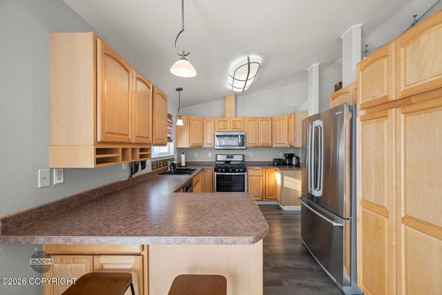 242 S Megan Way, Wasilla, AK 99654