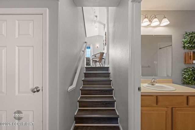 242 S Megan Way, Wasilla, AK 99654