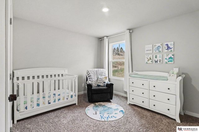 7906 N 95th Avenue, Omaha, NE 68122