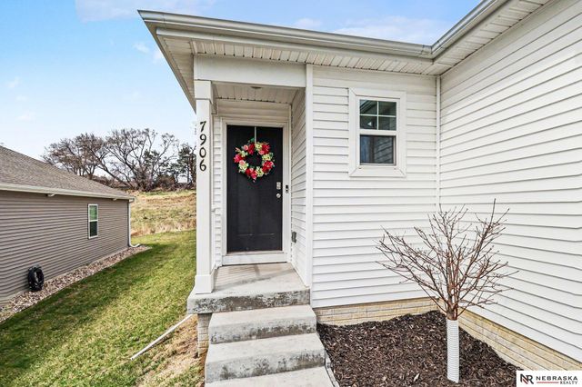 7906 N 95th Avenue, Omaha, NE 68122