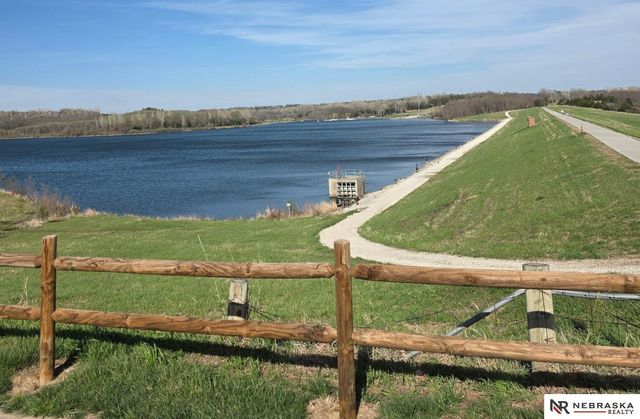 7906 N 95th Avenue, Omaha, NE 68122