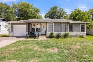 5225 Stephanie Drive, Haltom City, TX 76117