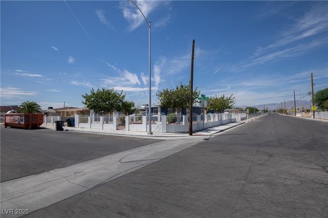 1117 Cunningham Drive, Las Vegas, NV 89106