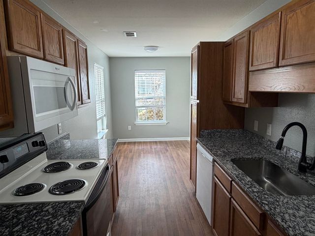 900 Silvercrest Dr., Myrtle Beach, SC 29579