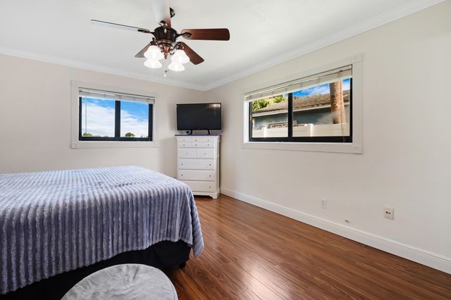 510 NW 93rd Terrace, Pembroke Pines, FL 33024