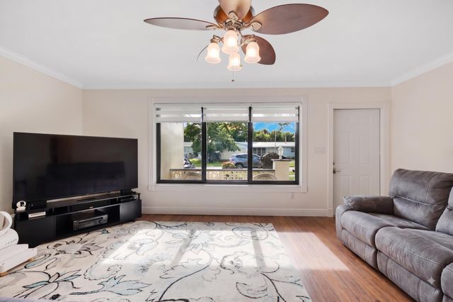 510 NW 93rd Terrace, Pembroke Pines, FL 33024