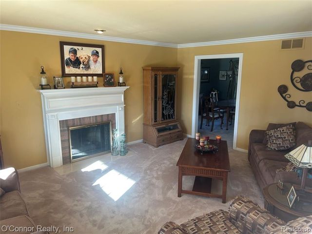 720 Arlington Circle, Marysville, MI 48040