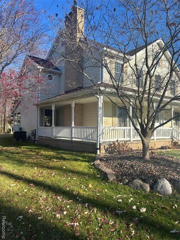 720 Arlington Circle, Marysville, MI 48040
