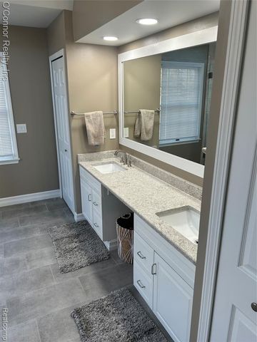 720 Arlington Circle, Marysville, MI 48040