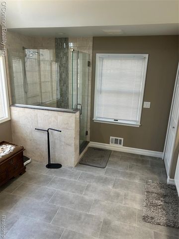 720 Arlington Circle, Marysville, MI 48040