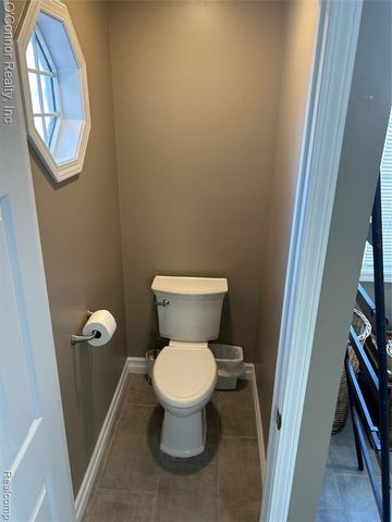 720 Arlington Circle, Marysville, MI 48040