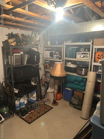 720 Arlington Circle, Marysville, MI 48040