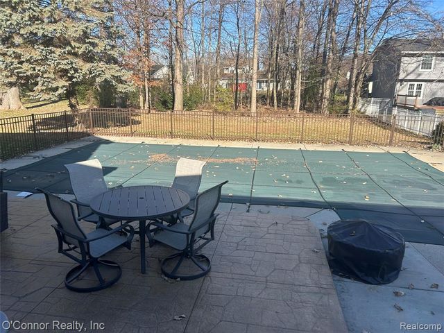 720 Arlington Circle, Marysville, MI 48040