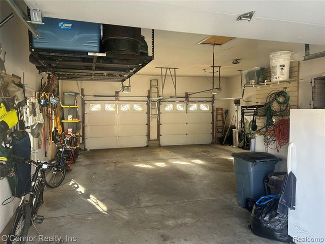 720 Arlington Circle, Marysville, MI 48040