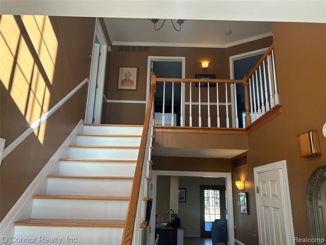 720 Arlington Circle, Marysville, MI 48040