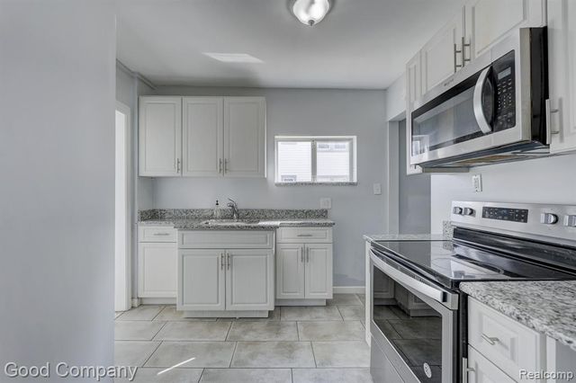813 S Center Street, Royal Oak, MI 48067
